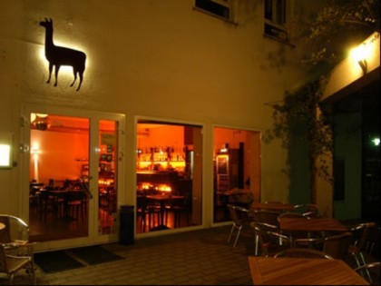 照片: LAMA BAR